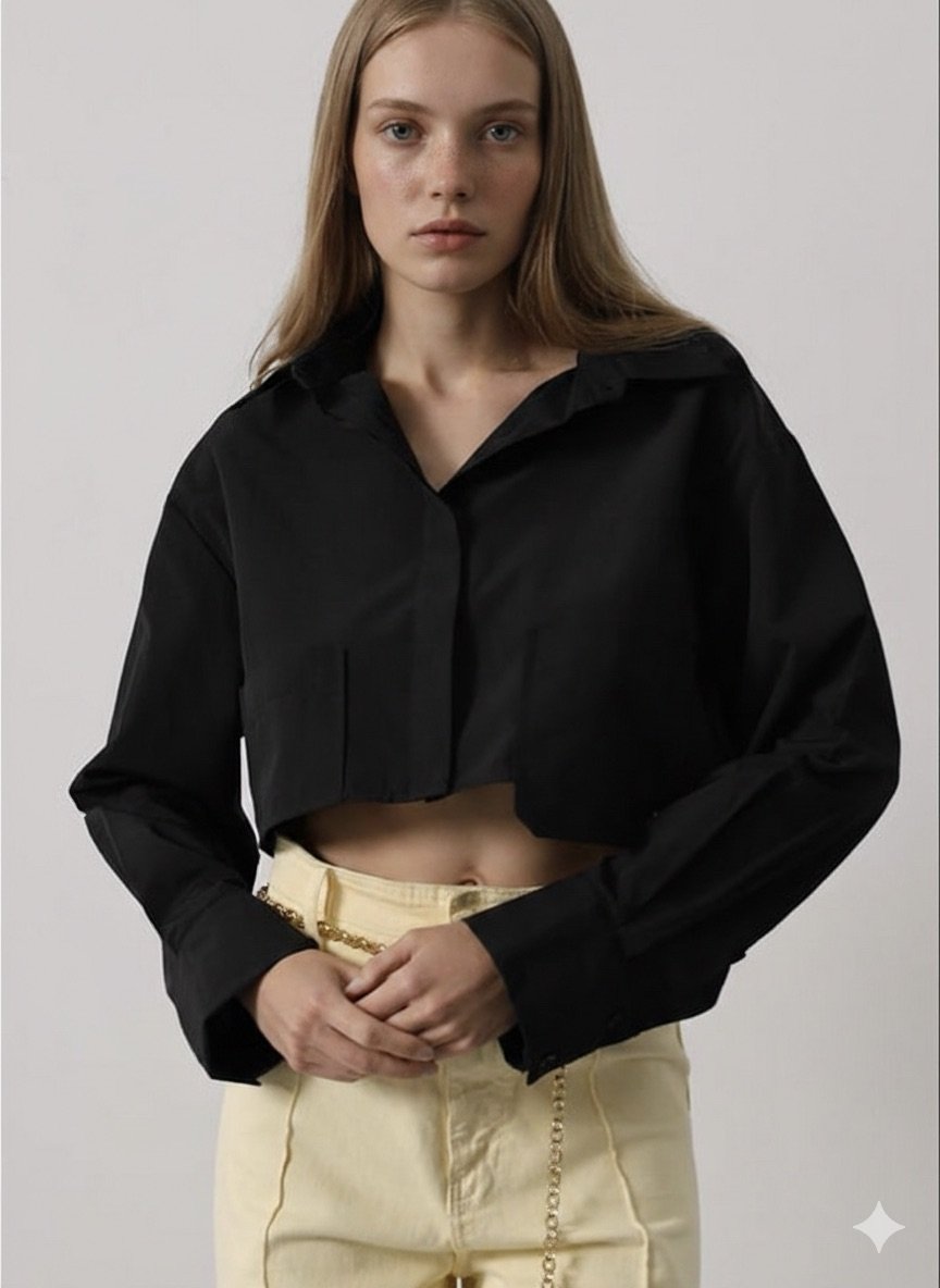 Chloe Siyah Crop Gömlek